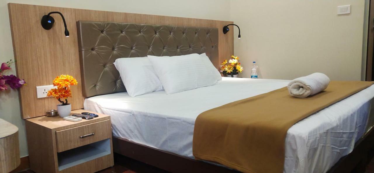 Hotel Amutham Residency Tiruchirappalli Exterior foto